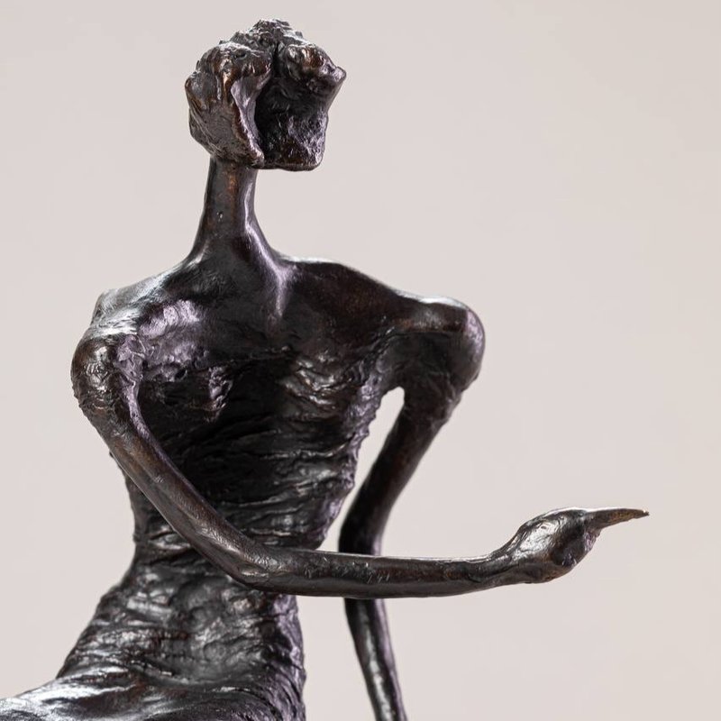 A Study on Bahman Dadkhah's Artworks