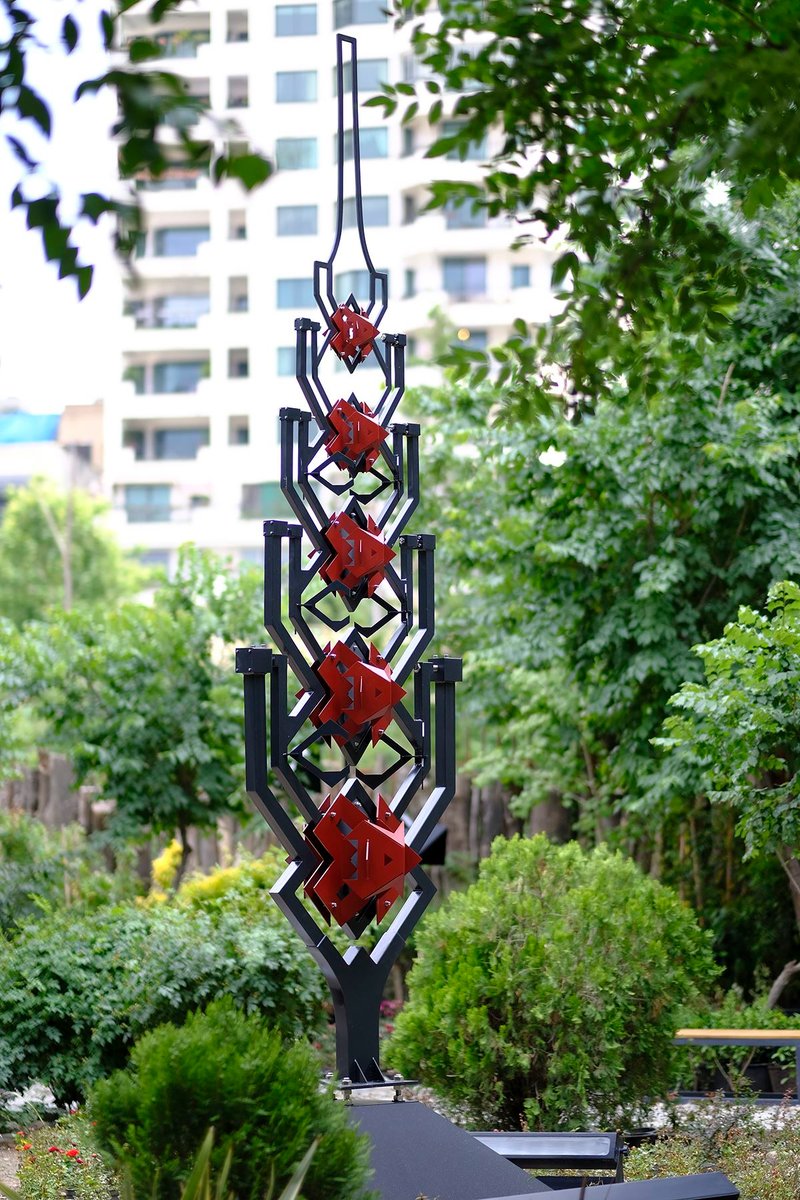 Mohammadreza Yazdi, Memorial for a Pigeons , 2021