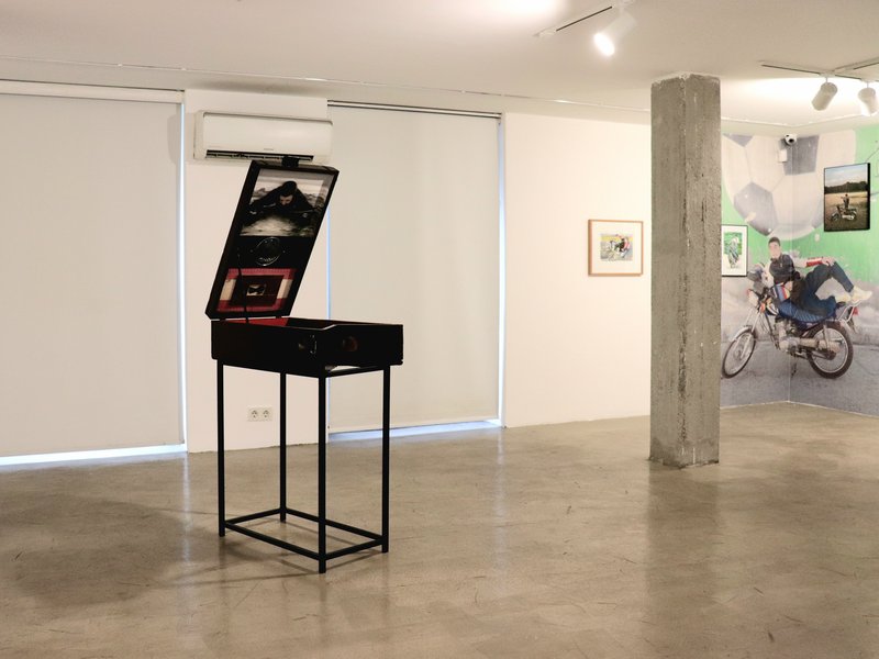 Flow, installation view