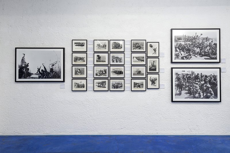 PHOTO BY M. SAYAD - War's Photos, installation view