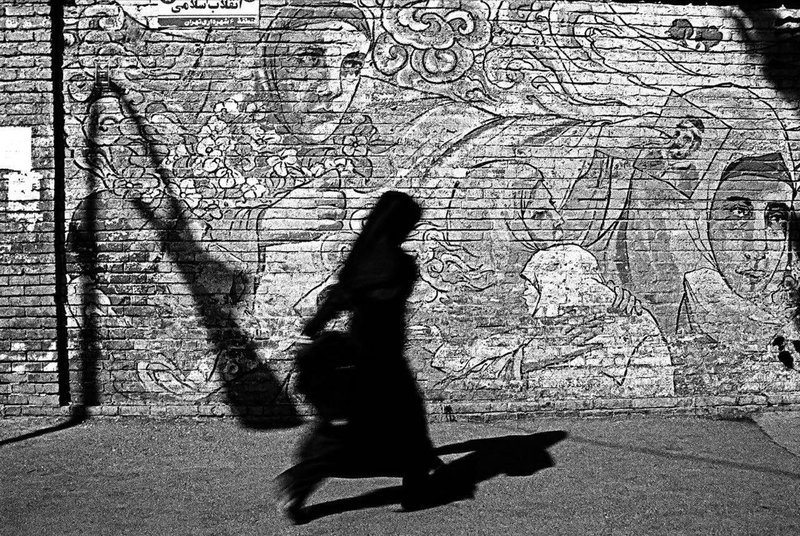 نادر داوودی، خیابان انقلاب - تهران، 1373