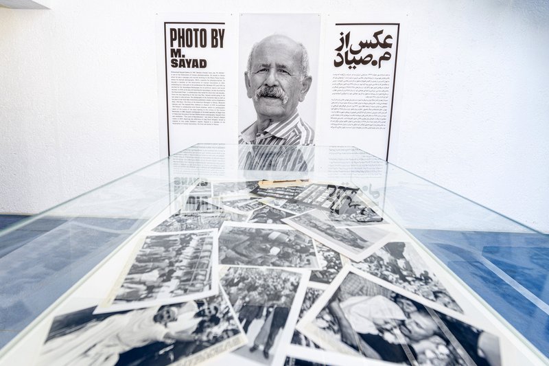 PHOTO BY M. SAYAD - War's Photos, installation view