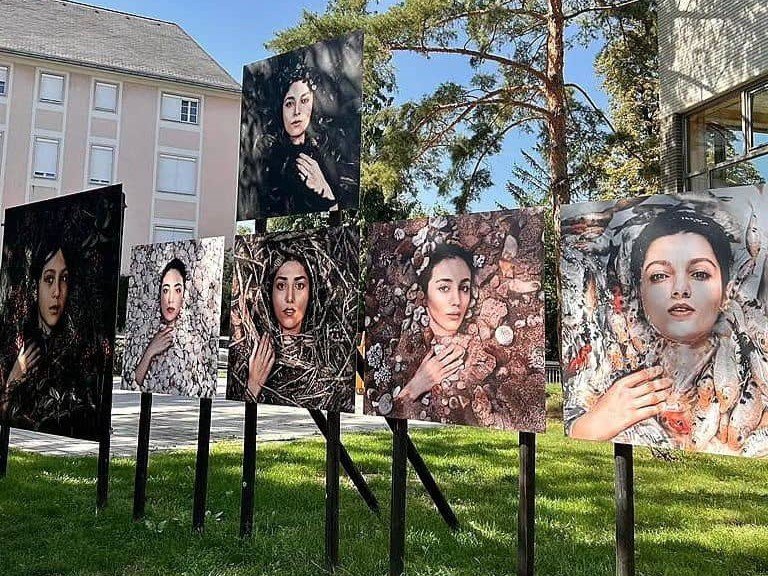 جشنوارهی عکس لا گاسیلی، نمای چیدمان