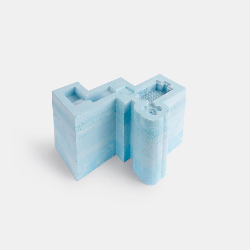 Nazgol Ansarinia, Connected Pools, 2020