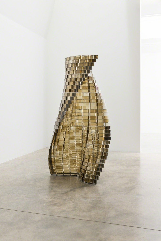 Shirazeh Houshiary, Lunate, 2018