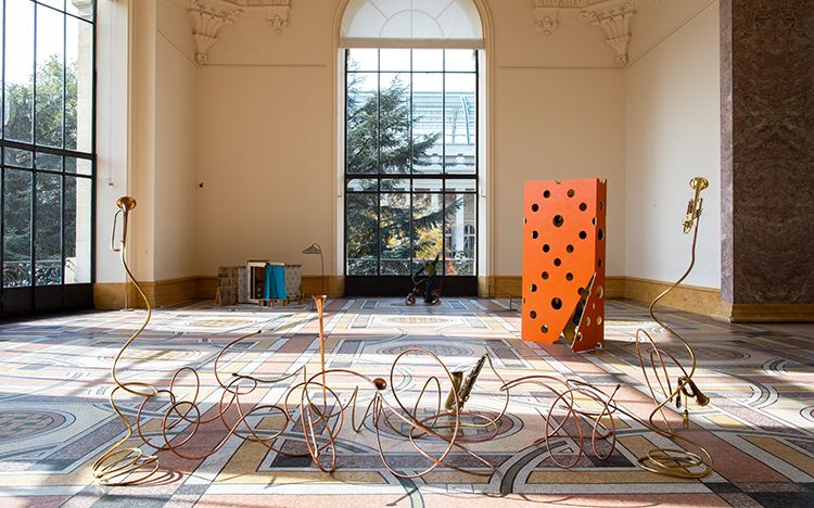 Explore "The Notices" Written by the Ecole Du Louvre Students
