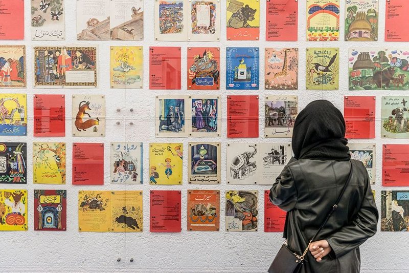 Red Paper, installation view